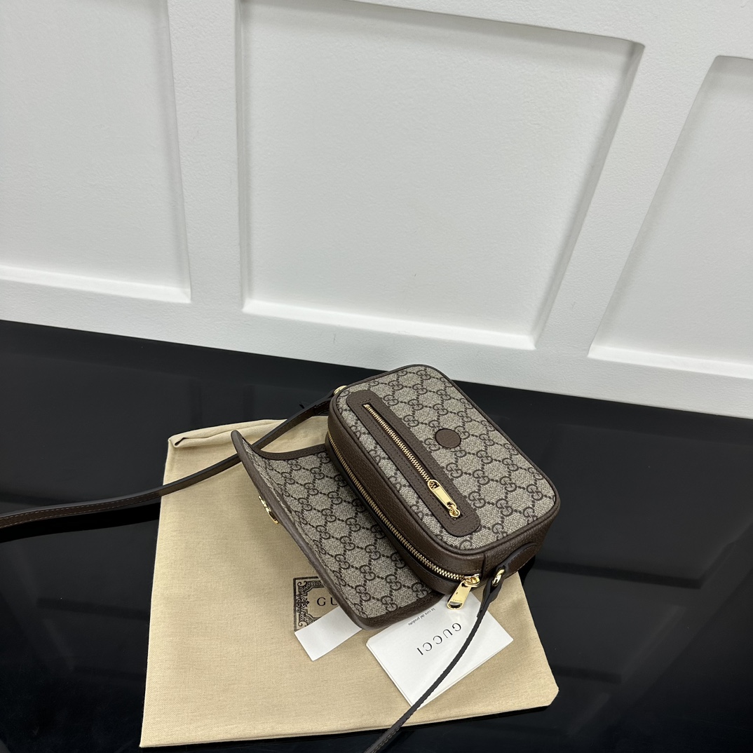 Gucci Satchel Bags